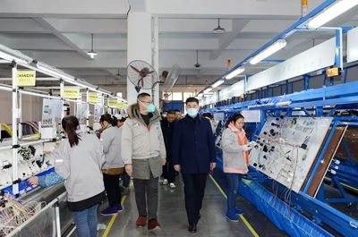 路斌實地調(diào)研督導(dǎo)企業(yè)復(fù)產(chǎn)和項目復(fù)工情況